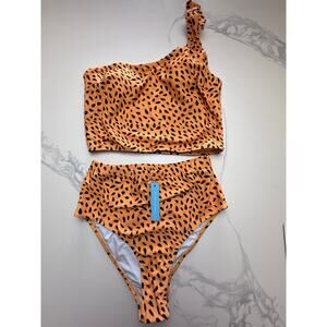 NWT Women’s One Shoulder Bikini Set Medium